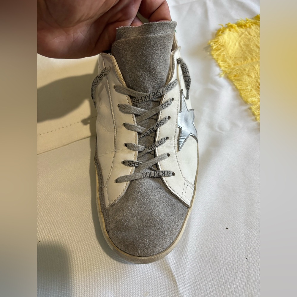 Golden Goose Superstar Size 46

Worn about twice still new in great condition. - Picture 12 of 13